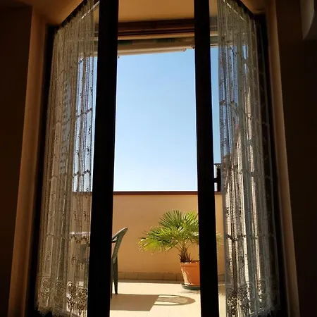 Domus Claudia Augusta Apartment *
