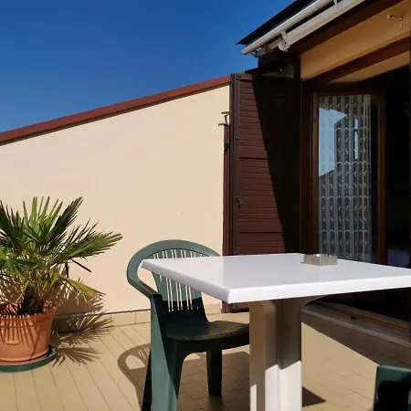 Apartment Domus Claudia Augusta