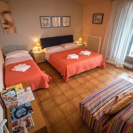Domus Claudia Augusta Апартаменты Верона